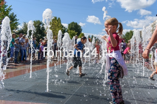 Фонтан на площади